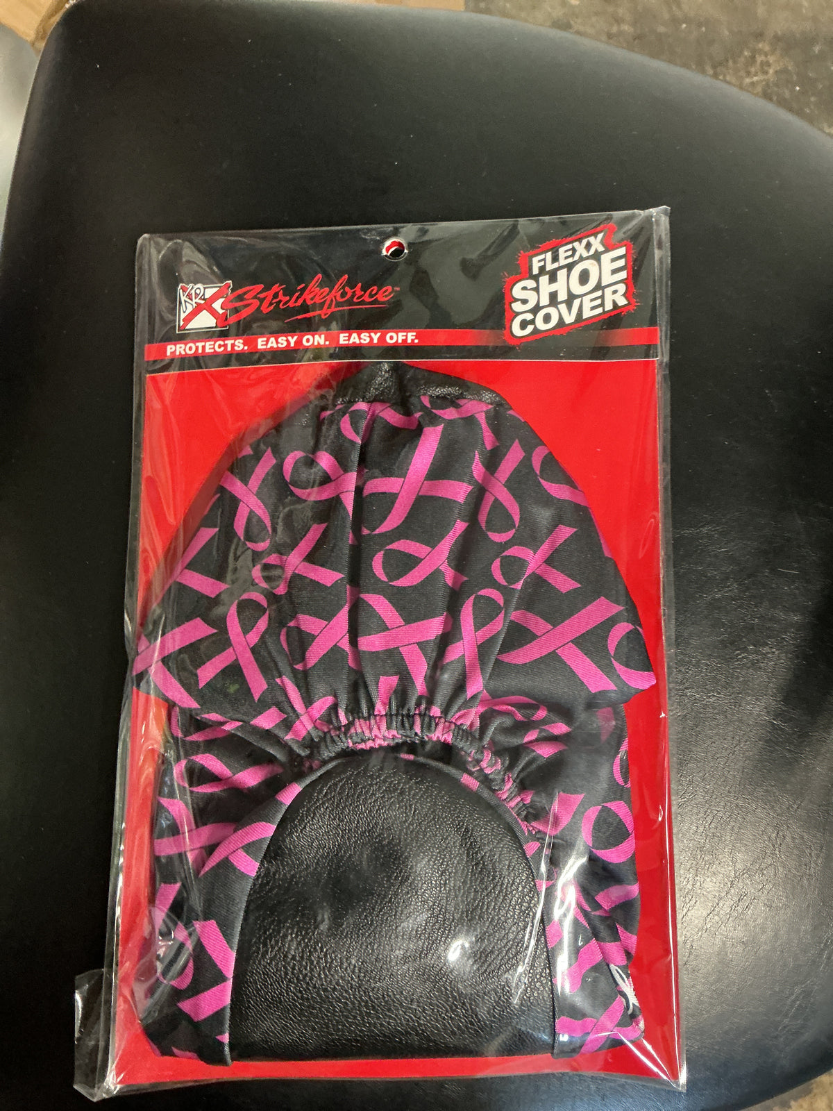 Strikeforce Flexx Shoe Cover, pink ribbon