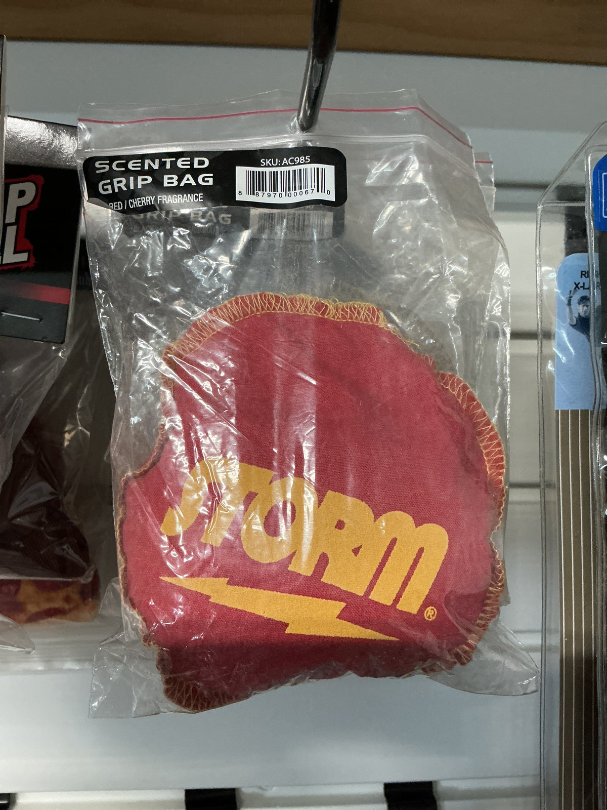 Storm scented grip bag, cherry fragrance