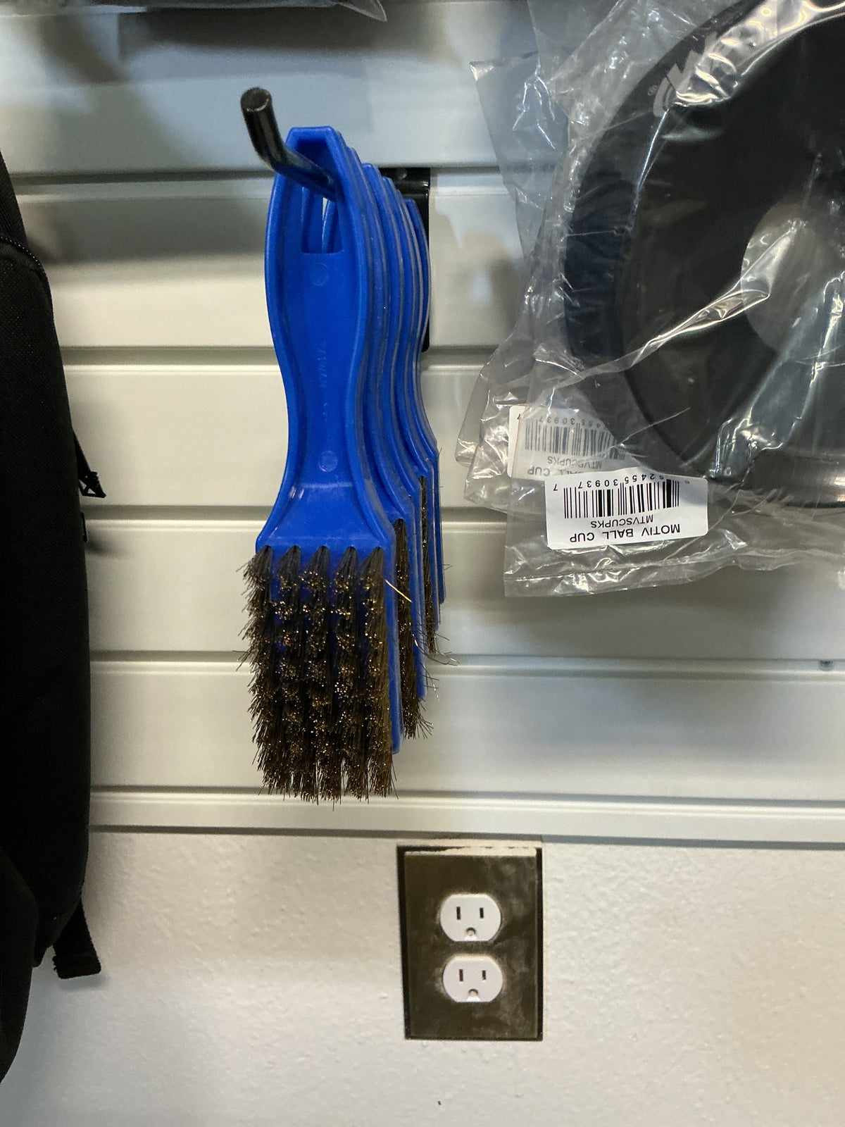 Brunswick Shoe Brush